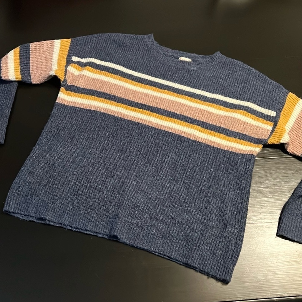 Hem‎ and Thread Blue Striped Crewneck Sweater Pink Gold White Knit Small